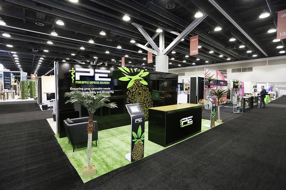 LIFT 2019 Convention — LEVY show build, photo 07.